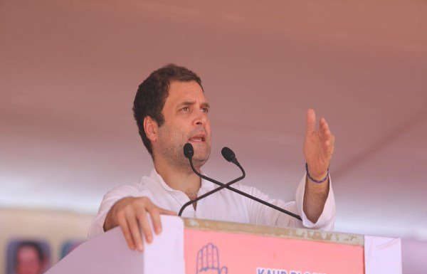 छोटे उद्योगपतियों के अपमान का मोदी जी कोई हक़ नहीं – राहुल गाँधी Modiji is not entitled to insult small industrialists - Rahul Gandhi
