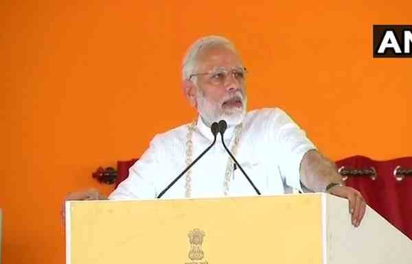 बेटियों को समझाओ तो वो सुरक्षित हो जायेगी: मोदी talk to daughters, they will be safe: Modi