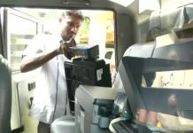 बैंगलोर के एक फ्लैट में मिले 9746 वोटर कार्ड, आरोपों और प्रत्यारोपो का सिलसिला शुरू 9746 voter id card found in a flat in banglore