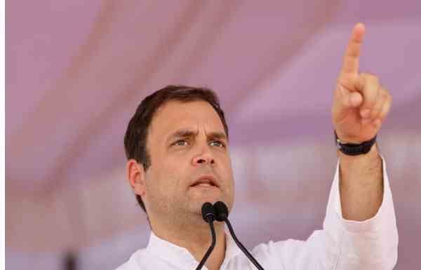 सबसे भ्रष्ट मुख्यमंत्री मोदी के बगल में खड़े होते है: राहुल गाँधी The most corrupt Chief Minister stands next to Modi: Rahul Gandhi