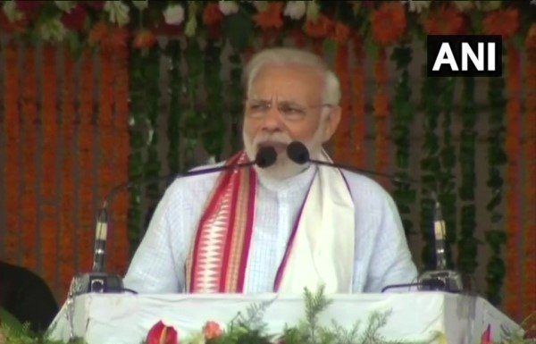 अपने चार साल पूरे होने पर मोदी ने लांच किया सर्वे, जनता से पूछी राय, साथ ही कांग्रेस पर साधा निशाना pm modi launched survey on completion of 4 years of his govt