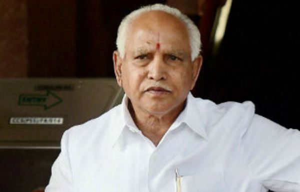 बहुमत नहीं इस्तीफ़ा दे सकते है येदुरप्पा, बीजेपी के लिए पांच बुरी खबरे Yeddyurappa may resign five bad news for BJP