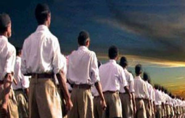 सिर्फ प्रणव दा ही नहीं, उनके अलावा संघ के कार्यक्रम में होगे ये मेहमान Not just Pranav Da so many other people will be in rss program