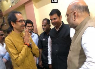 अब एक साथ चुनाव लड़ने को तैयार भाजपा और शिवसेना, लेकिन फंस गया ये पेंच BJP and Shiv Sena ready to fight together now,