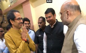 अब एक साथ चुनाव लड़ने को तैयार भाजपा और शिवसेना, लेकिन फंस गया ये पेंच BJP and Shiv Sena ready to fight together now,