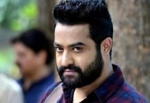 एक सड़क हादसे में इस सुपरस्टार के पिता की हुई मौत