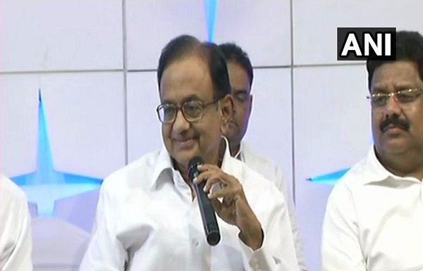 लोग पूछ रहे है की राफेल क्या है और अभी तक हमारे देश में क्यों नहीं आया: चिदंबरम chidambaram-attack-on-bjp-at-rafale-deal